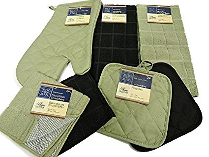 Bundle of Kitchen Linens by Home Collection Featuring: Kitchen Towels, Pot Holders, Oven Mitts, Dishcloths, Dish Drying Mat (7, Solid Green & Black)